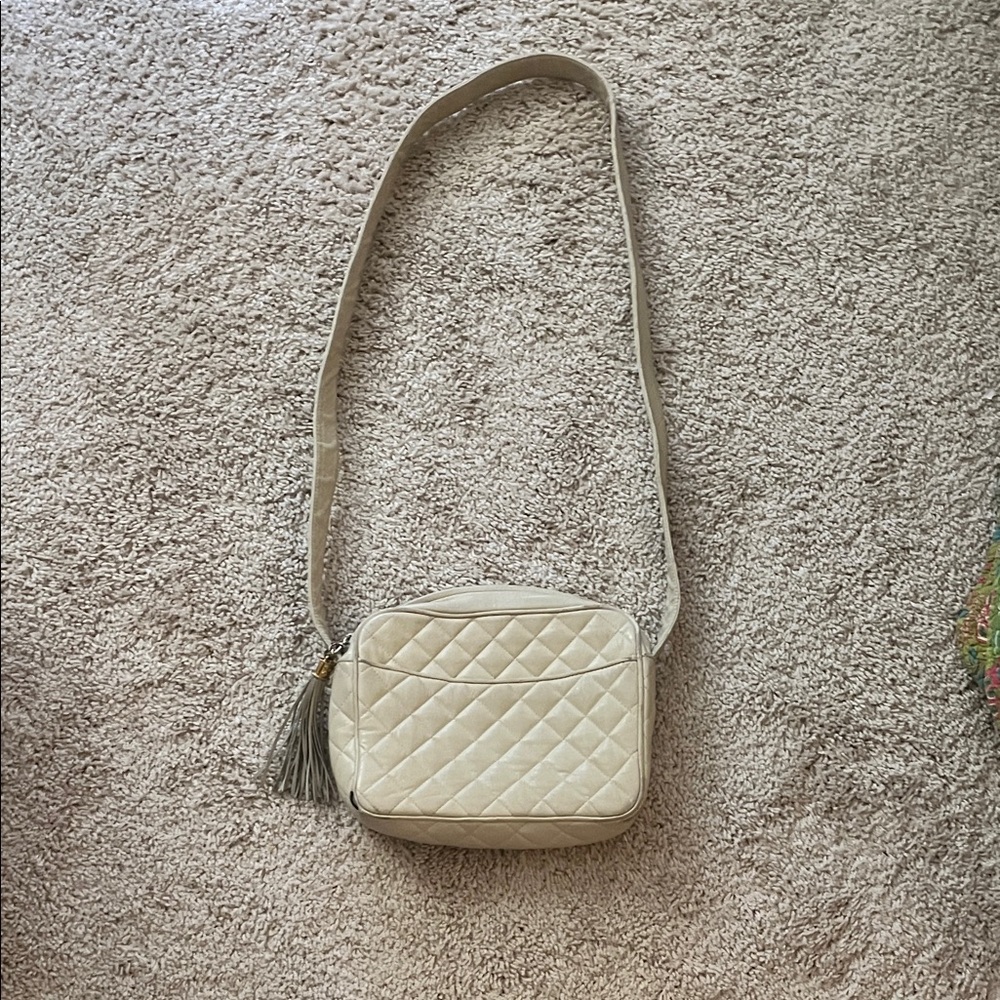 Elegant Cream Quilted Crossbody Bag